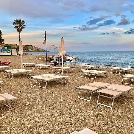 Luxury Apartment In Sanremo With Swimmingpool Apartamento *